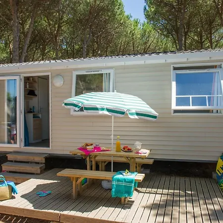 Camping Sunissim Le Castellas. 4 Кемпинг *