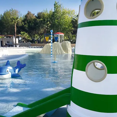 Camping Sunissim Le Castellas. 4 *