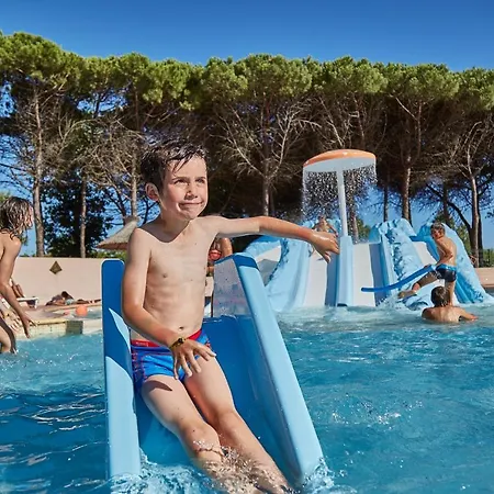 Кемпинг Camping Sunissim Le Castellas. 4 Сет