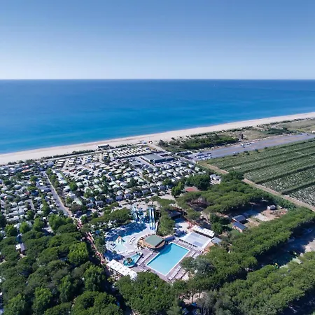 Camping Sunissim Le Castellas. 4 Кемпинг
