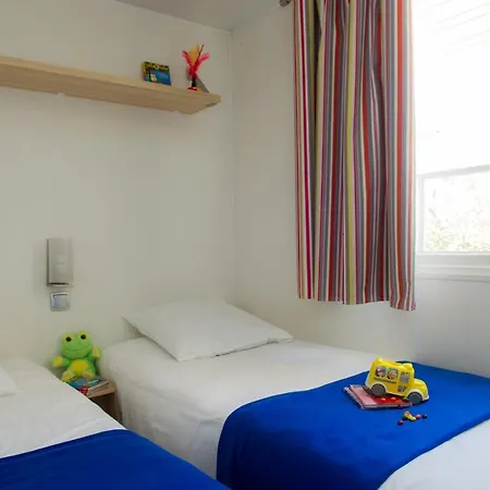 Кемпинг Camping Sunissim Le Castellas. 4 *